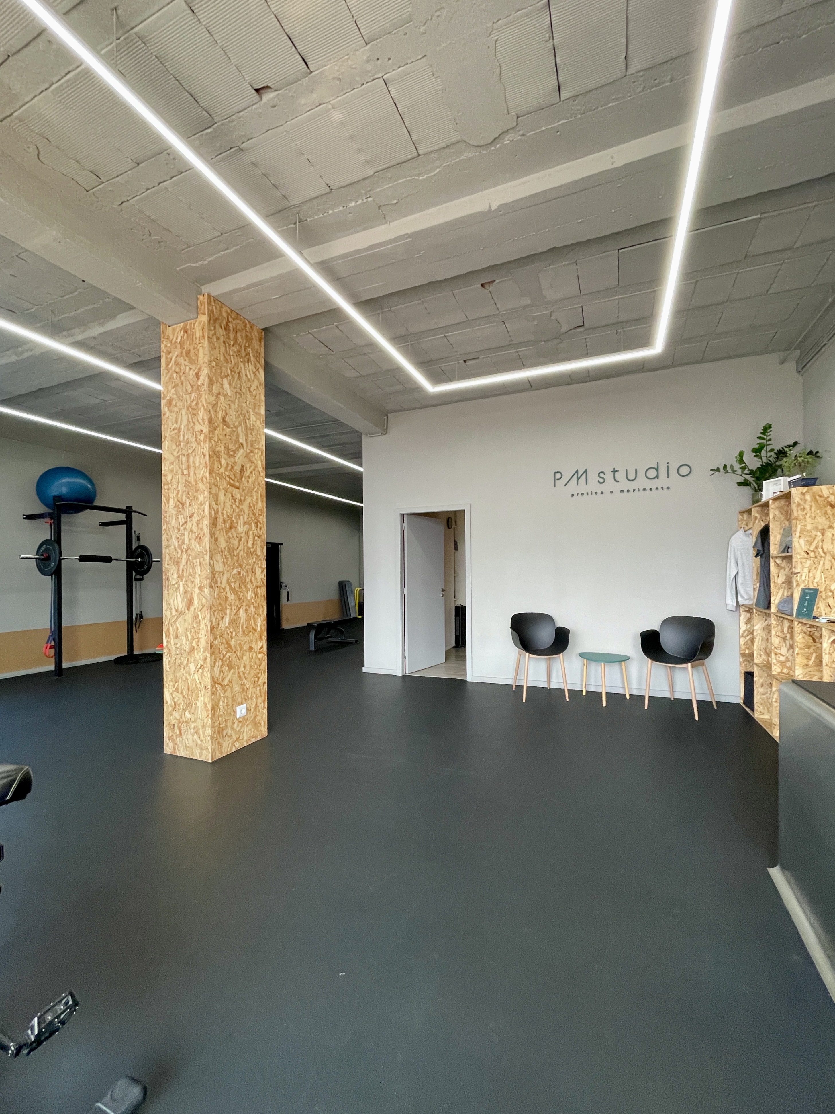 Vista geral do espaço de treino e receção